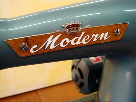 modern_machine2.jpg